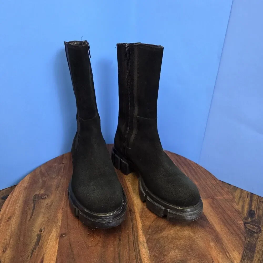 FREE PEOPLE Brooks Chelsea Boots Women's 9 (EU39) Black Suede Lug Sole